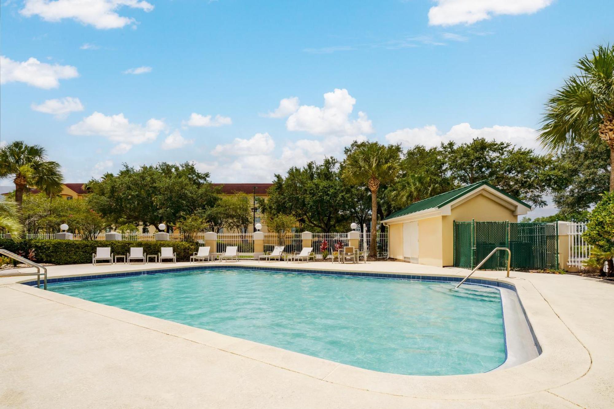 Country Inn & Suites By Radisson, Orlando Airport, Fl Bagian luar foto